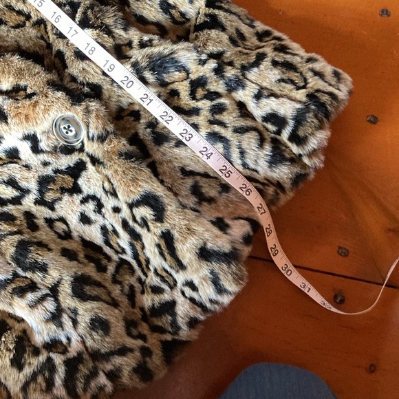 Guess Faux Fur Leopard Jacket - Picture 9 of 12